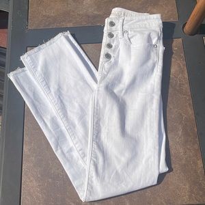 White American Eagle jeans/ 00 long with buttons